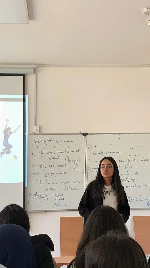 Photo de Nisrine, professeur à Kenitra